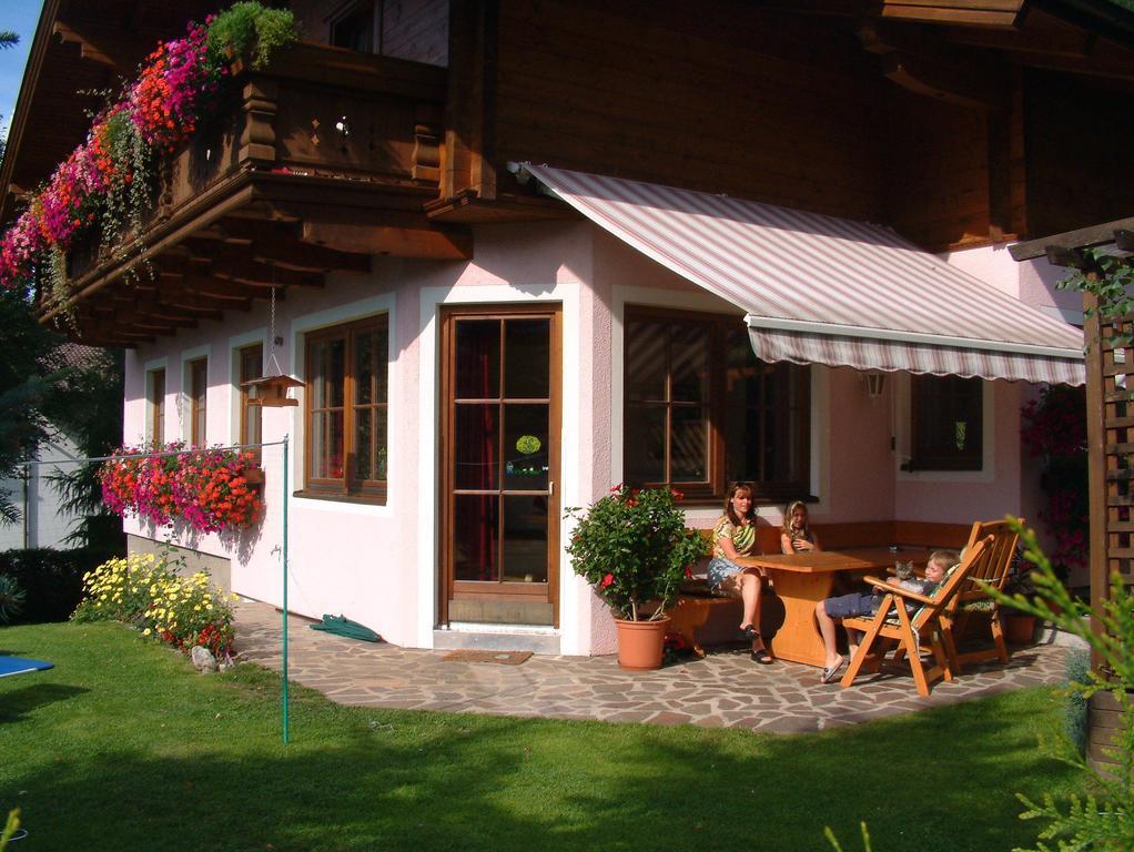 Haus Carina Apartment Flachau Exterior photo